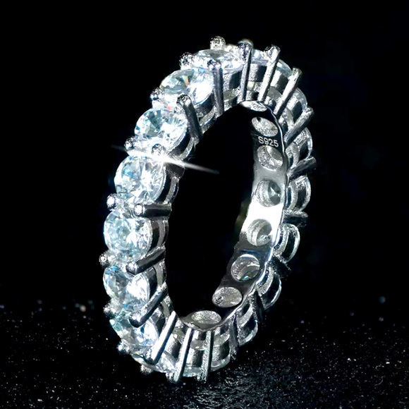 Jewelry - Sterling Silver Ring